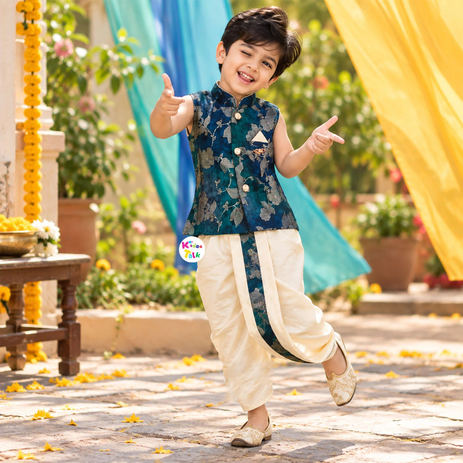 Cotton Sleeveless Kurta & Dhoti With Broach - Green