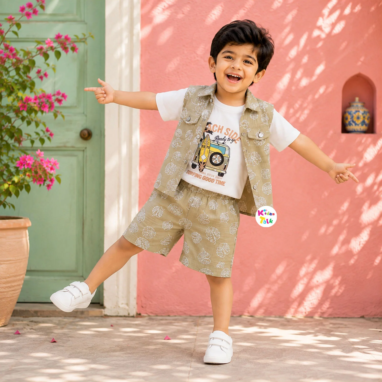 Muslin All Over Print Sleeveless Jacket With T-shirt And Pant - Green