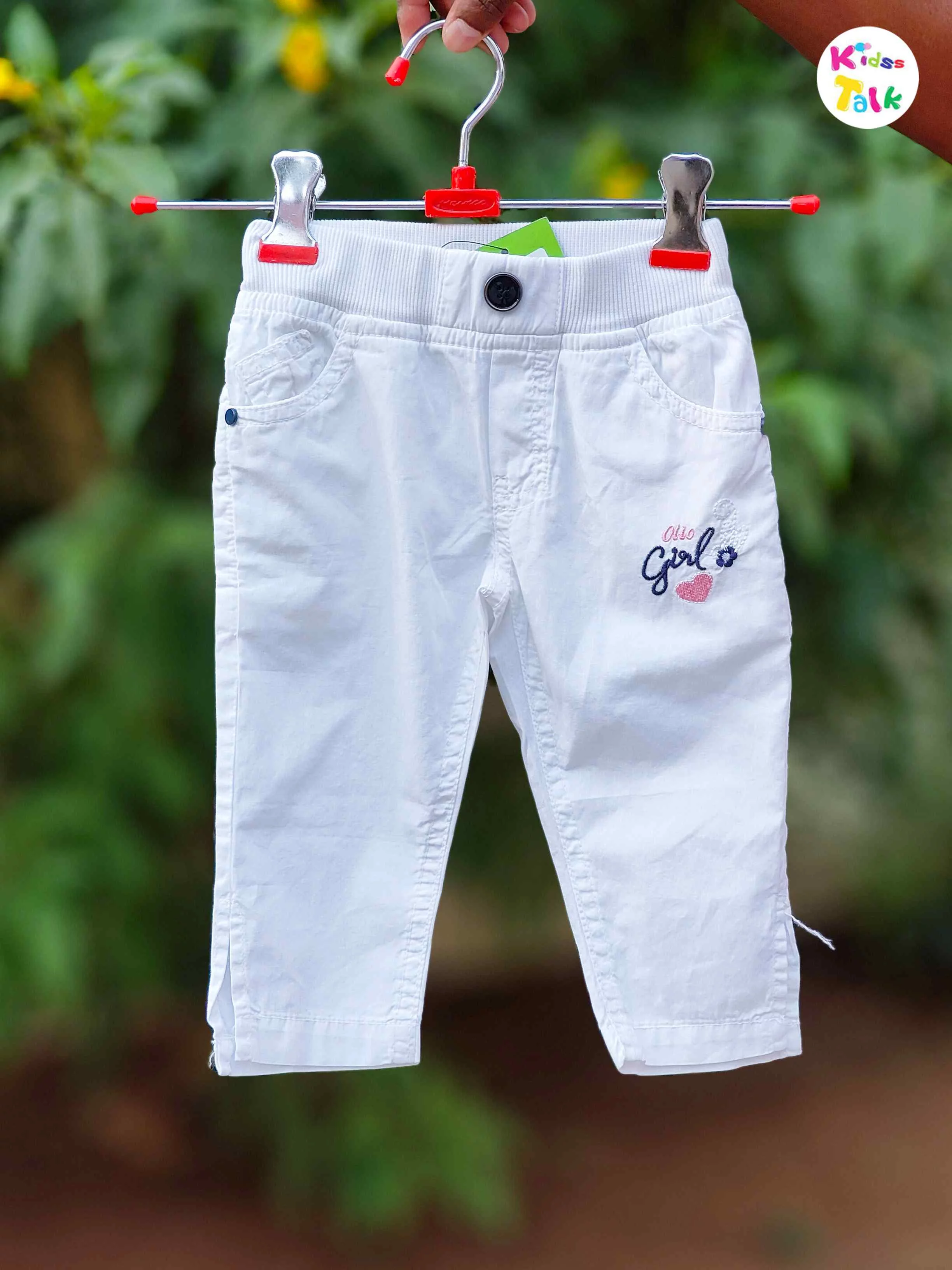 Cotton Solid Regular Fit Capri - White